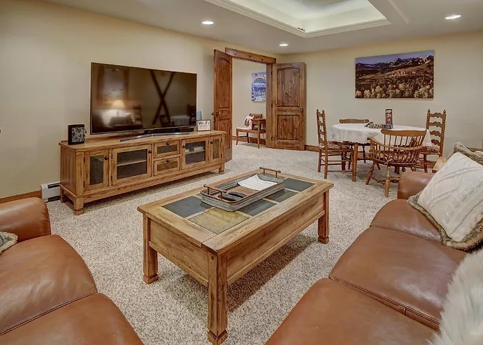 Liftside Retreat